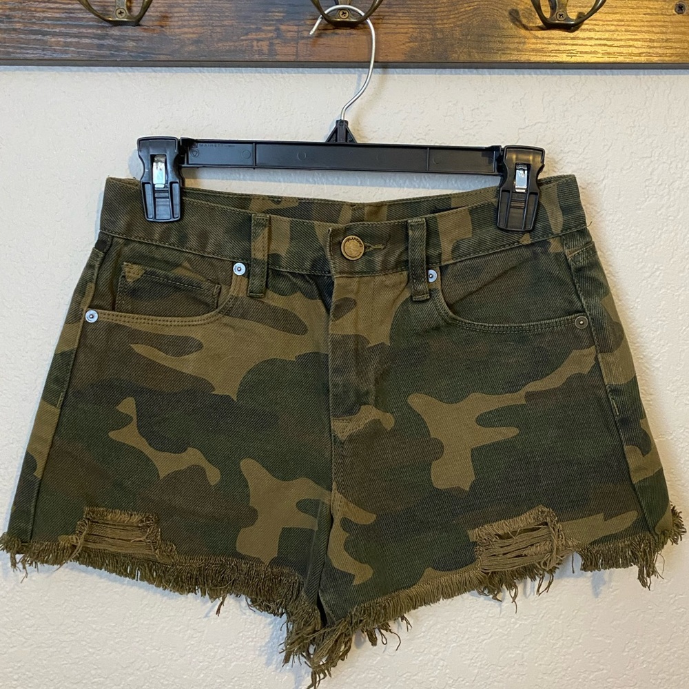 The Barrow Vintage High-Rise Denim Shorts